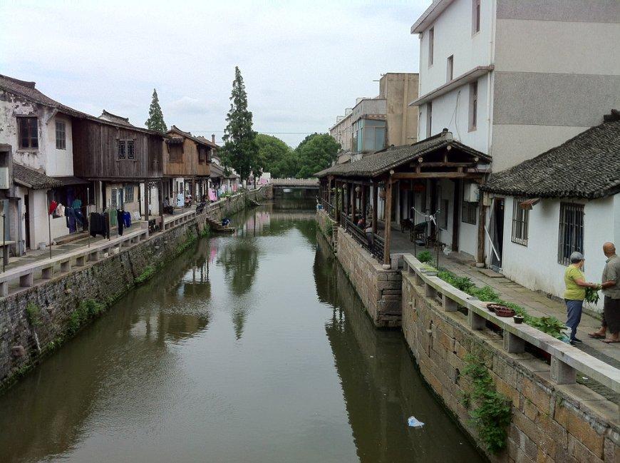 一体两翼，助力镇域治理现代化